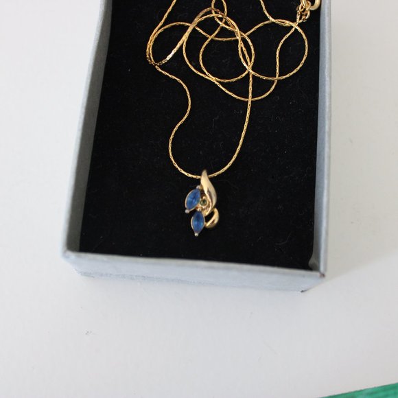 Gold and Blue Jewelry Set - Picture 3 of 5